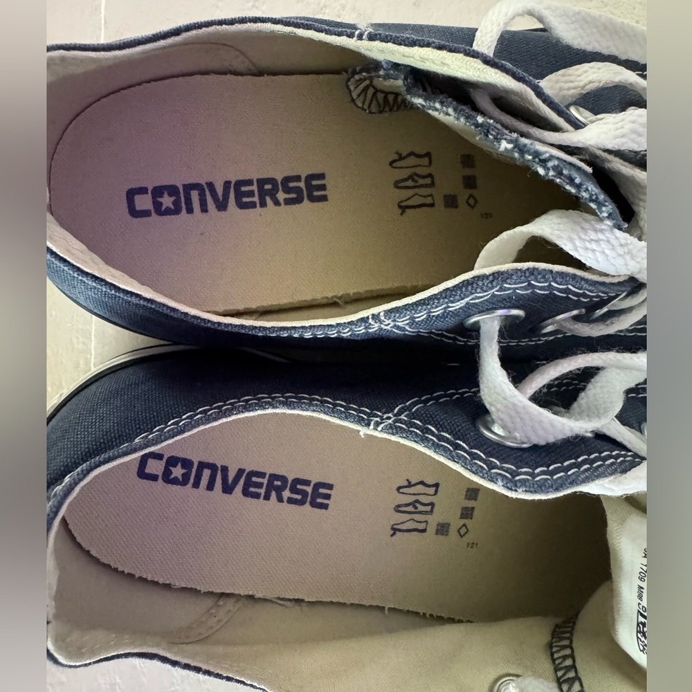Converse All Star Dark Blue Chucks size 9 Women’s /7 Men’s - Picture 7 of 7